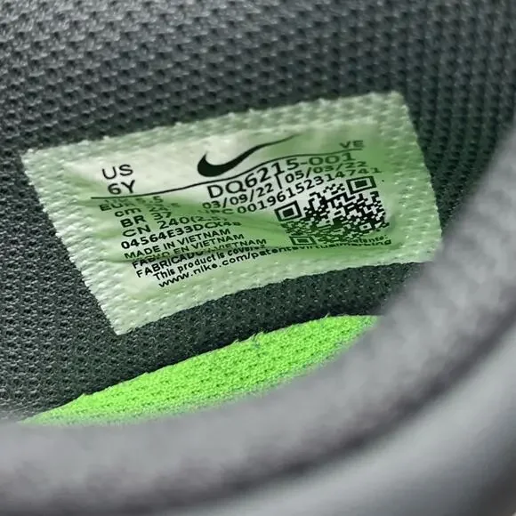 Nike Dunk Low SE (GS) Youth Halloween Sneakers 2022 - Picture 9 of 10